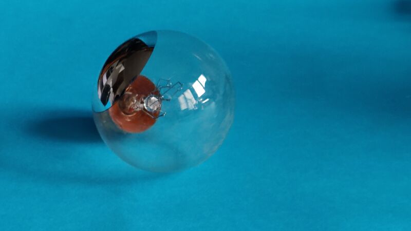 File:Episcoop E27 100W reflector.jpg